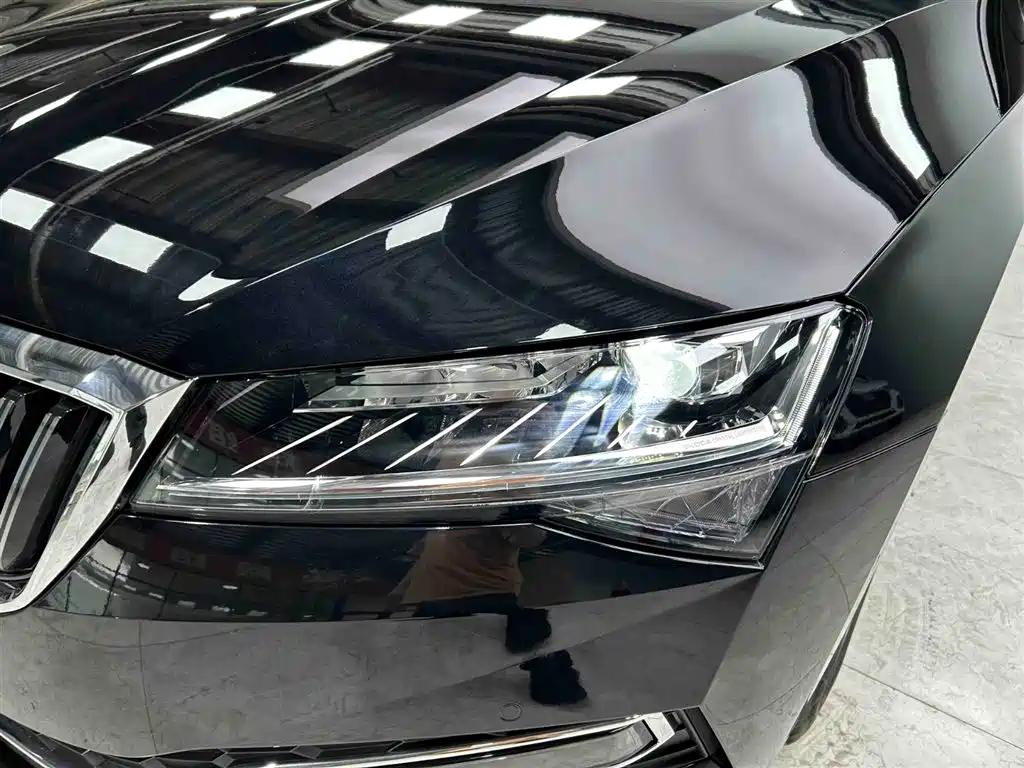 Skoda Superb 2024 — фото 18