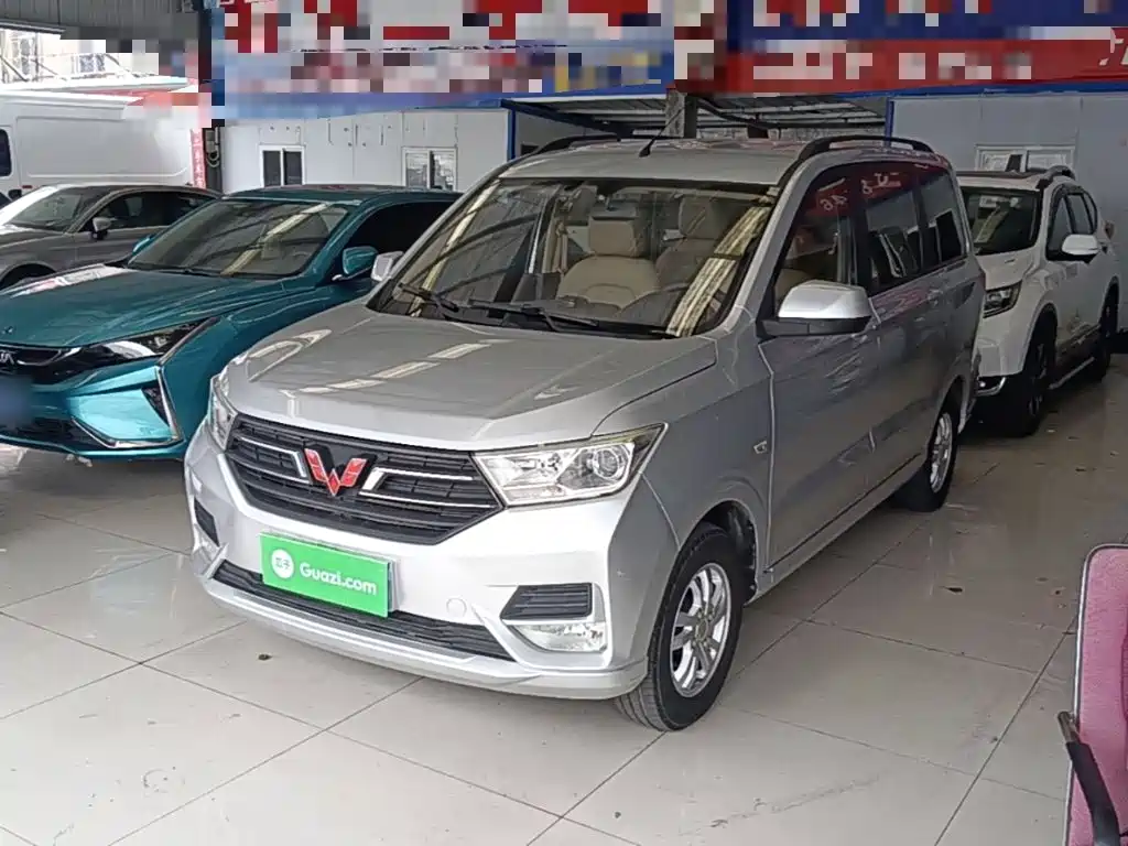 Wuling Hongguang 2019
