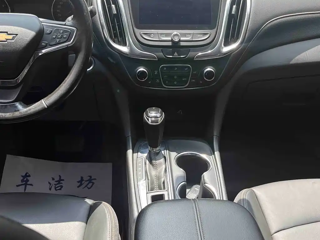 Chevrolet Equinox 2017 — фото 18