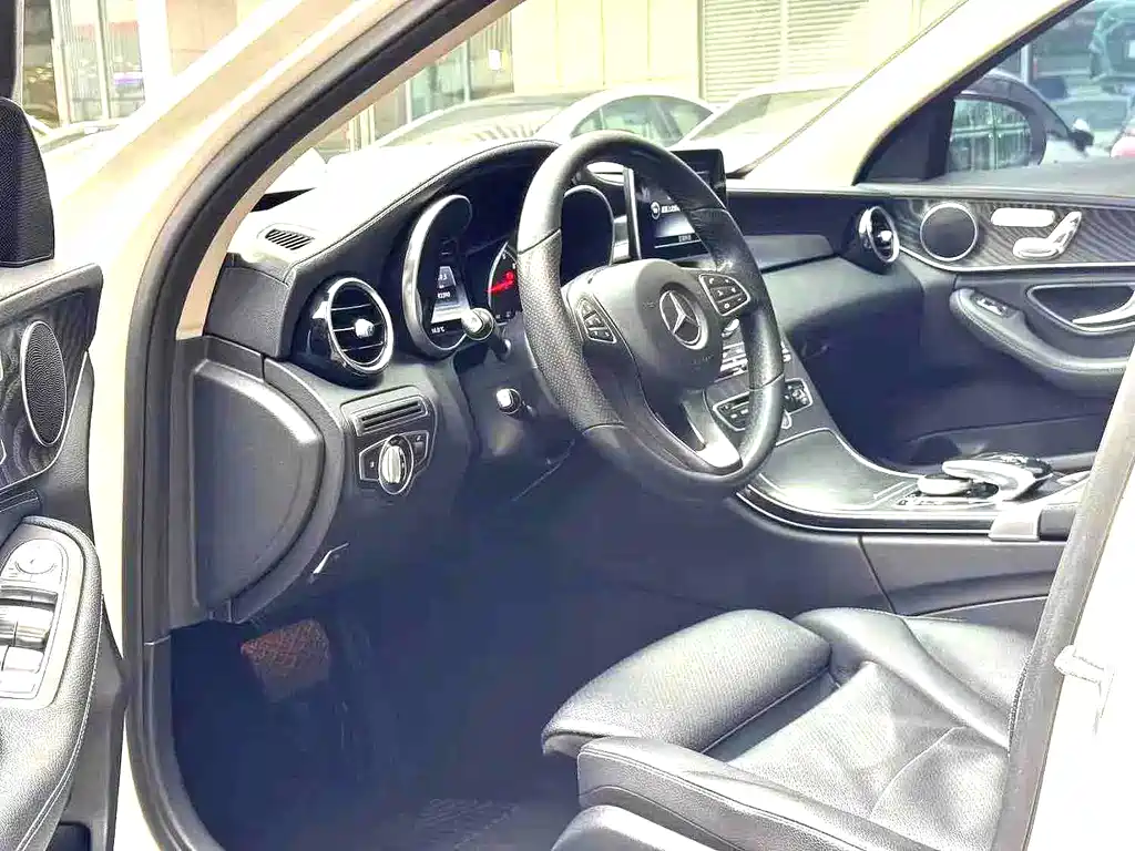 Mercedes-Benz C-Class 2017