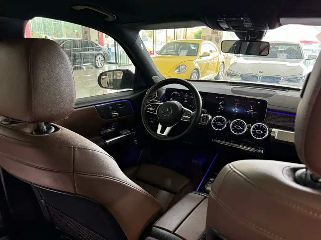 Mercedes-Benz GLB 2020 — фото 13