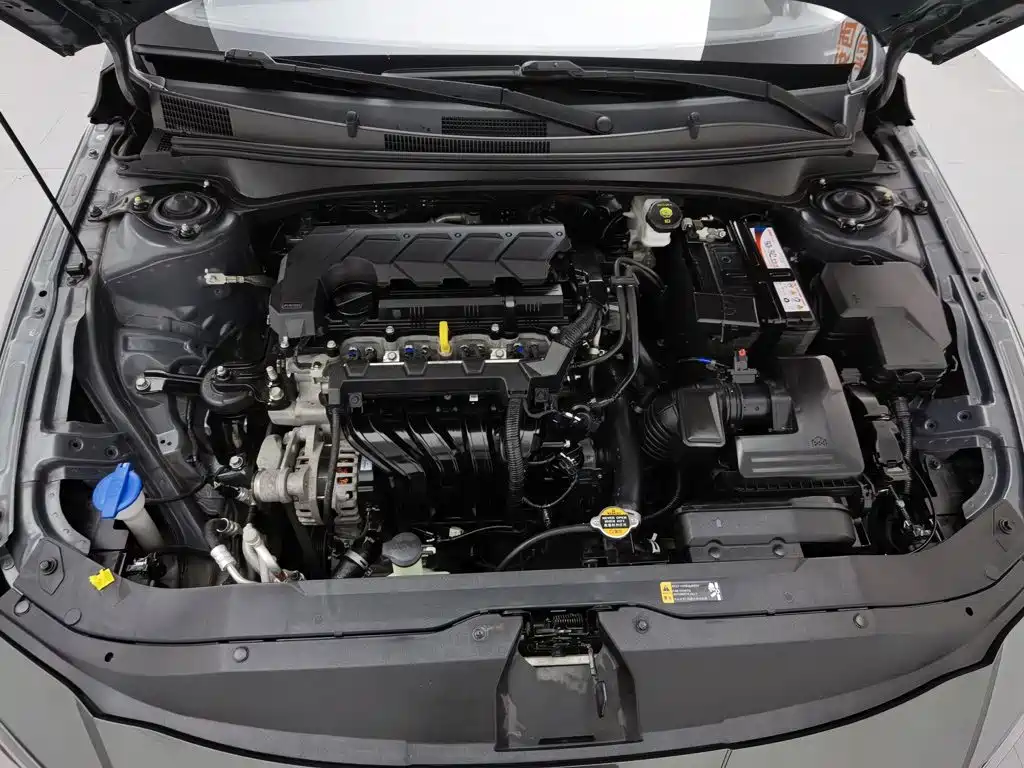 Hyundai Elantra 2024