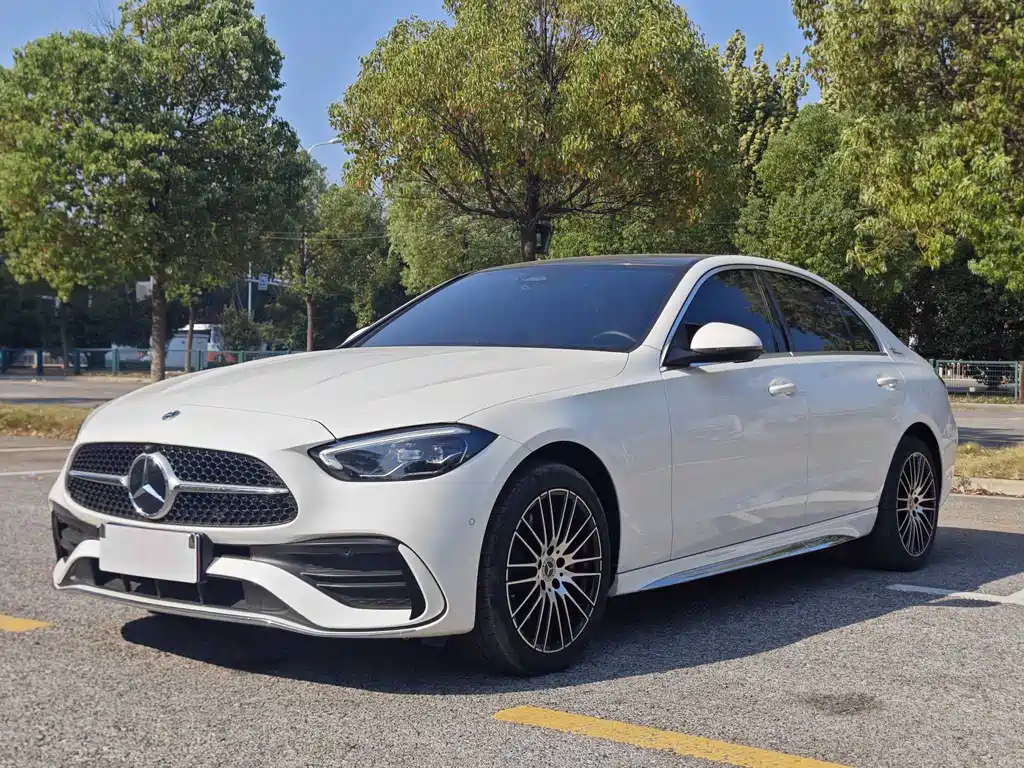Mercedes-Benz C-Class 2025