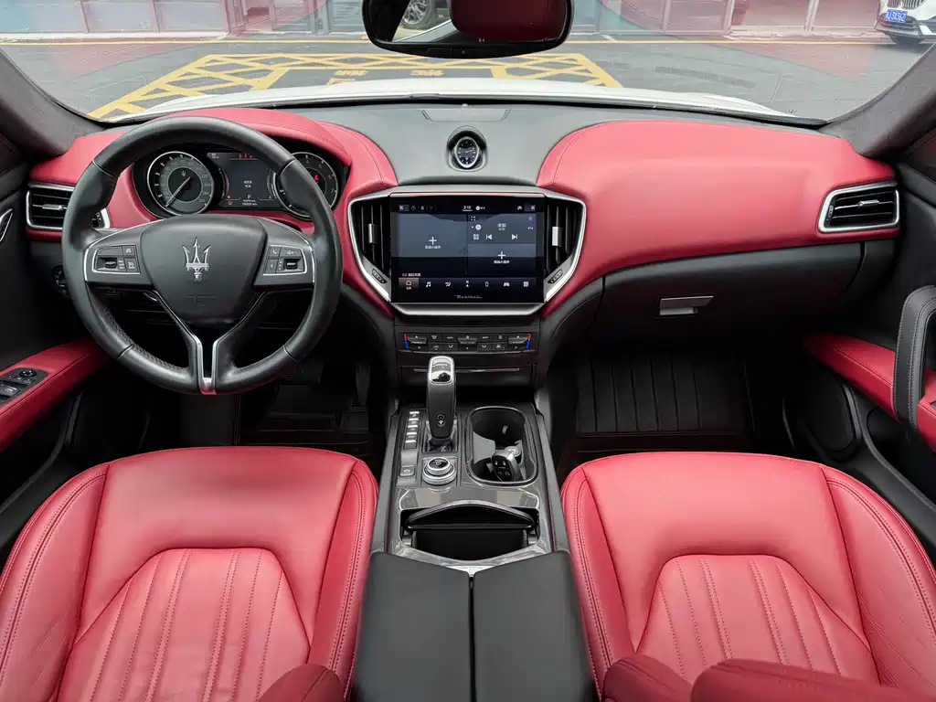 Maserati Ghibli 2022 — фото 9
