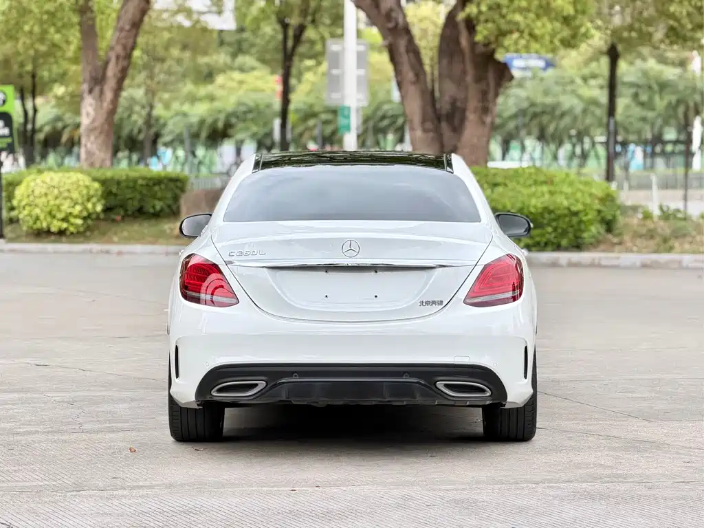 Mercedes-Benz C-Class 2022