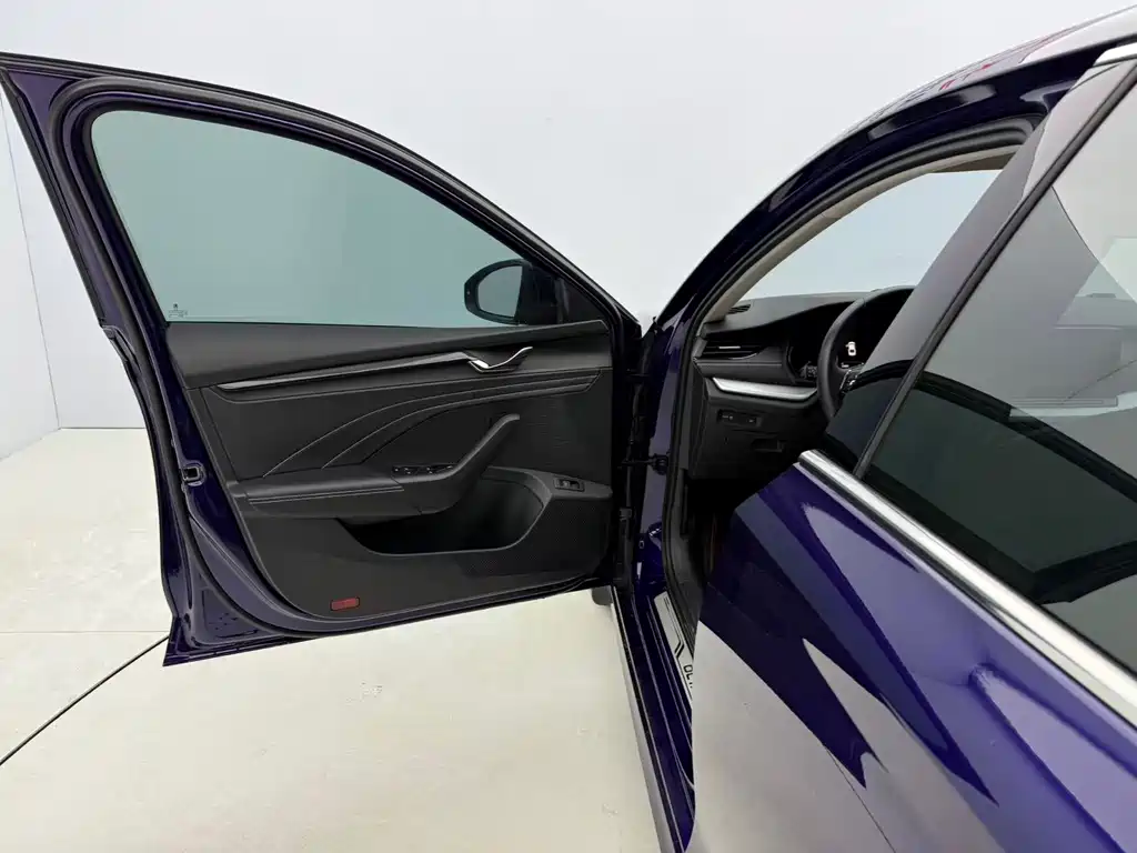Skoda Octavia 2023 — фото 21