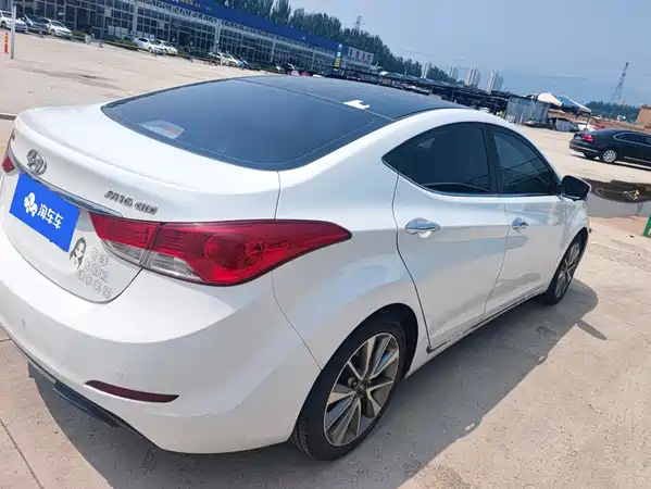 Hyundai Elantra Langdong 2016