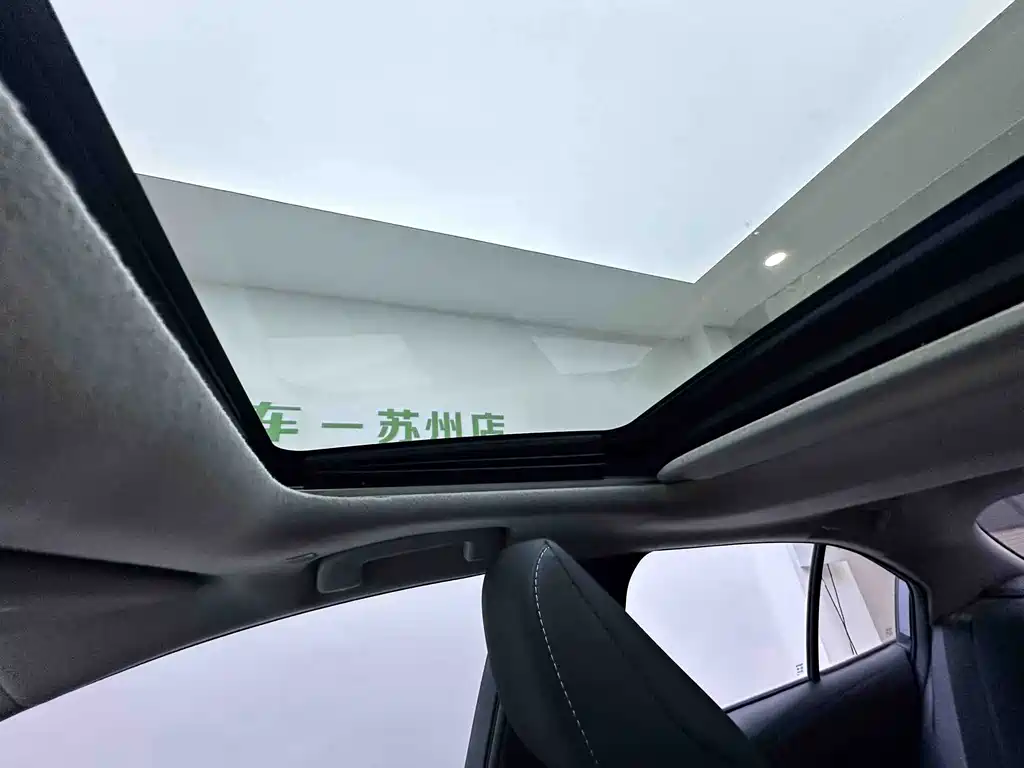 Toyota Corolla 2023 — фото 13