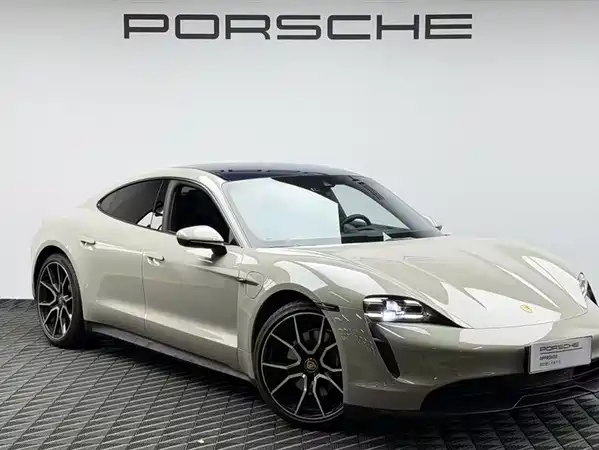 Porsche Taycan 2023