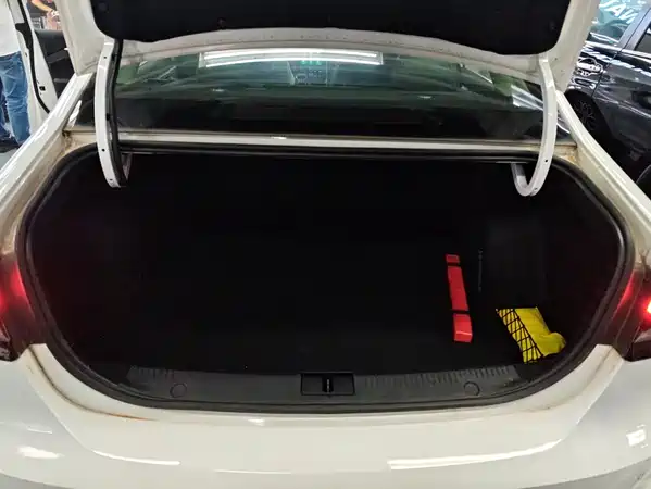 Roewe i6 MAX New Energy 2026