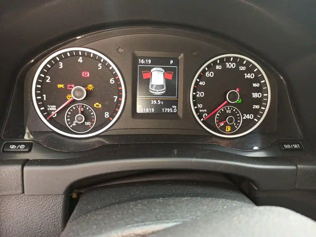 Volkswagen Tiguan 2015