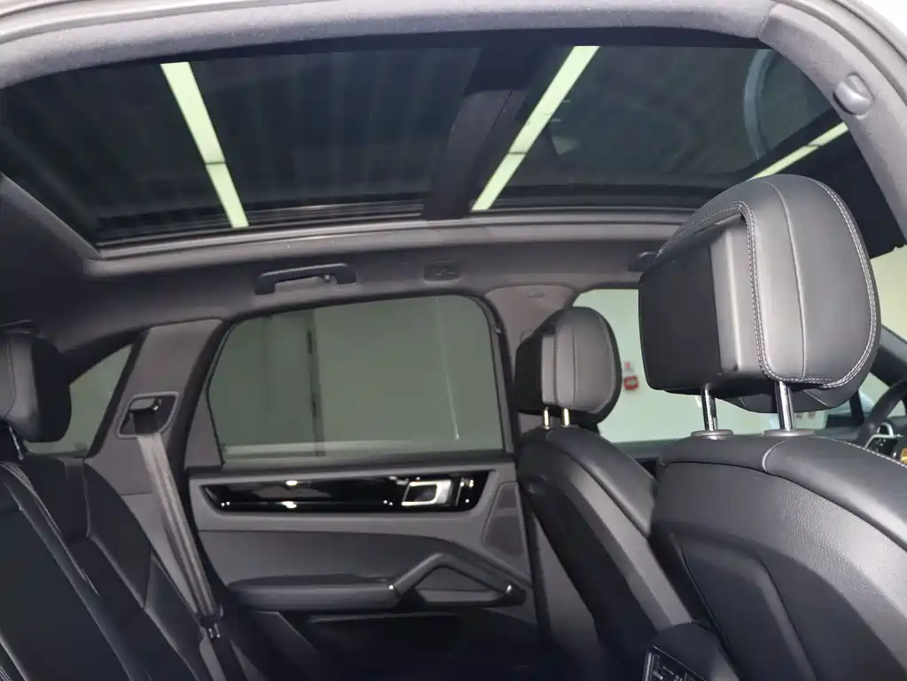 Porsche Cayenne 2021 — фото 16
