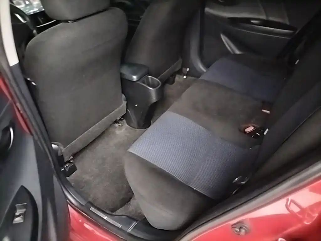 Toyota Yaris L 2016 — фото 17