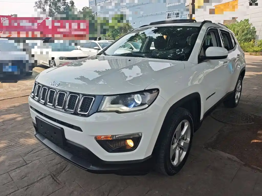 Jeep Compass 2017 — фото 1