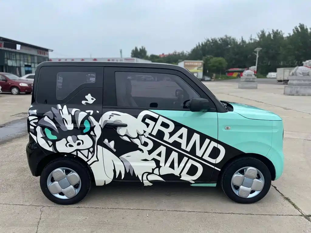 Geely Galaxy Panda 2023
