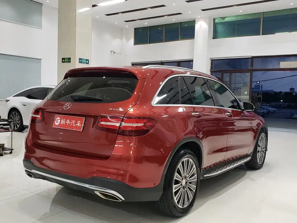 Mercedes-Benz GLC 2017 — фото 11