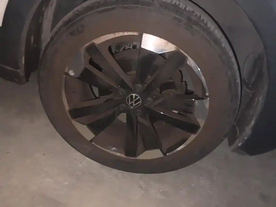 Volkswagen Explore The Shadows 2020
