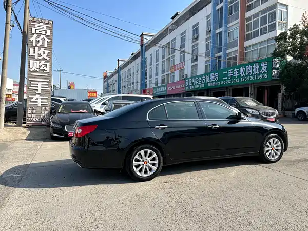 Hongqi H7 2015