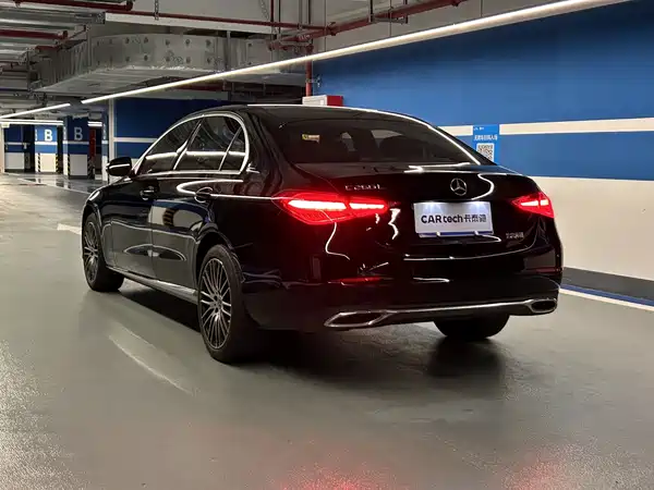Mercedes-Benz C-Class 2024