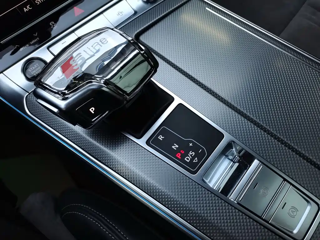 Audi A6L 2023 — фото 11
