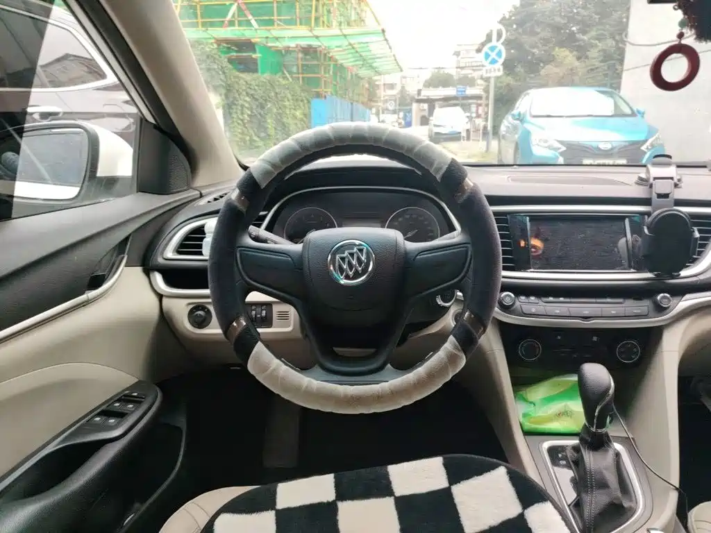 Buick Excelle 2020