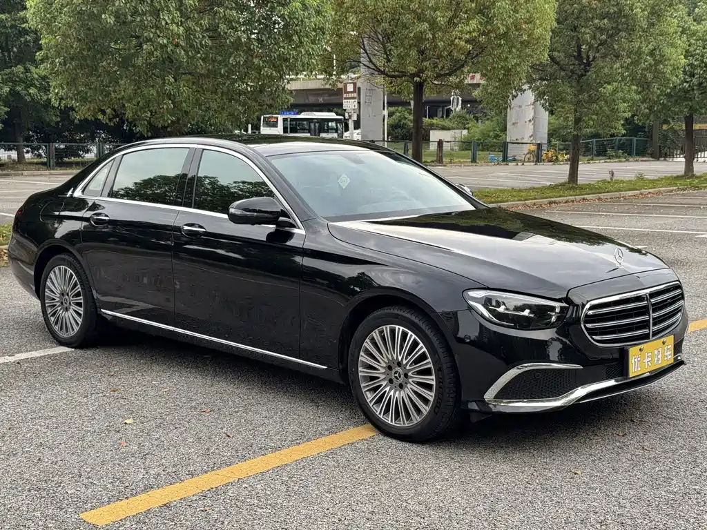 Mercedes-Benz E-Class 2021 — фото 3