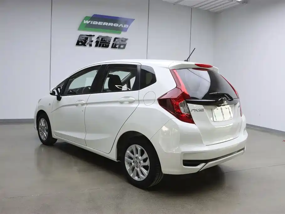 Honda Fit 2019 — фото 5