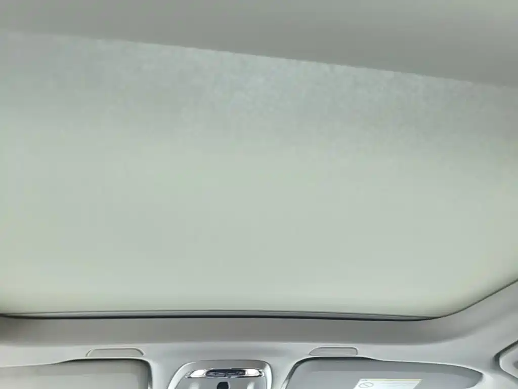 Volvo XC60 2019 — фото 18