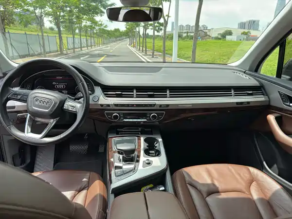 Audi Q7 2016