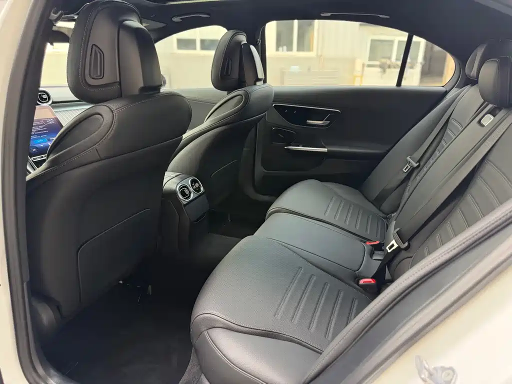Mercedes-Benz C-Class 2023