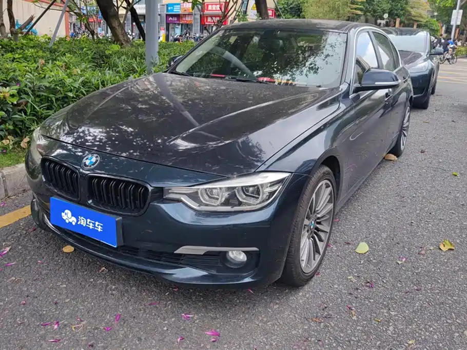 BMW 3 Series 2019 — фото 1