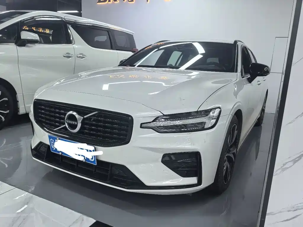 Volvo V60 2021