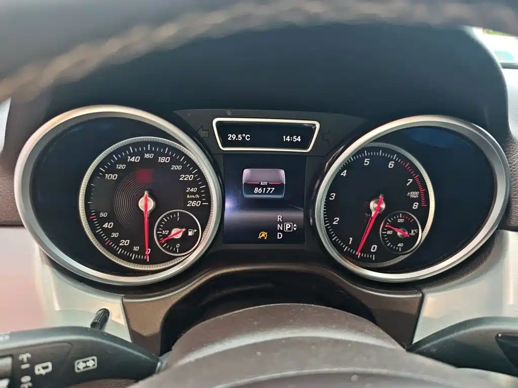 Mercedes-Benz GLE 2015