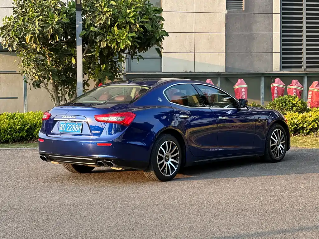 Maserati Ghibli 2015 — фото 6