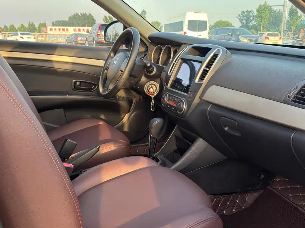 Nissan Sylphy 2018 — фото 12