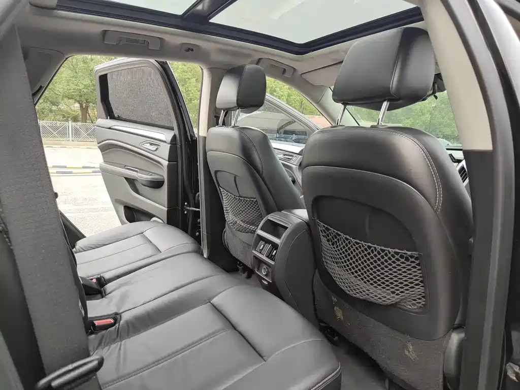 Cadillac SRX 2014 — фото 11