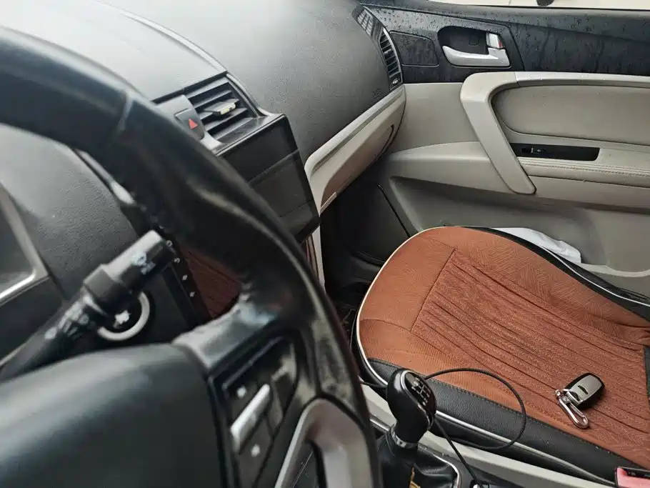 Geely Emgrand 2015 — фото 12