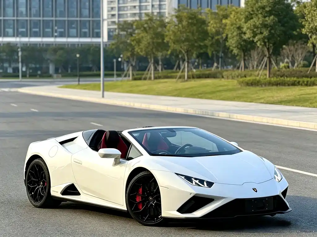 Lamborghini Huracán 2023 — фото 1