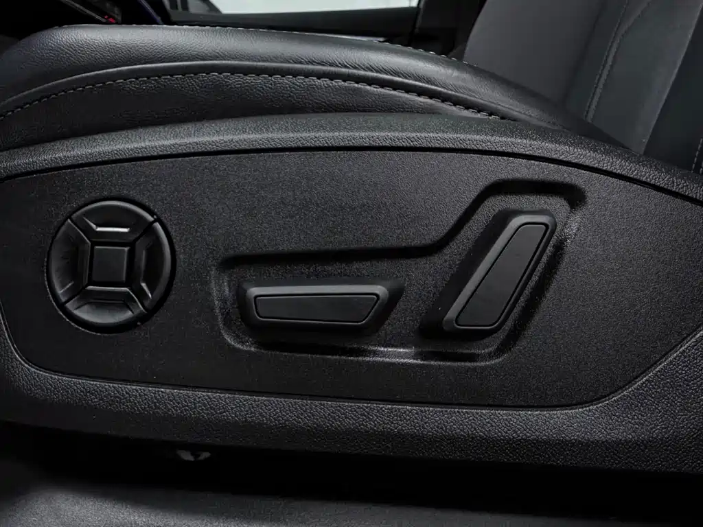 Audi A3 2023 — фото 13