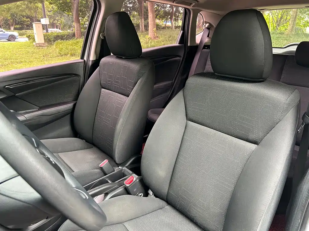 Honda Fit 2017 — фото 11