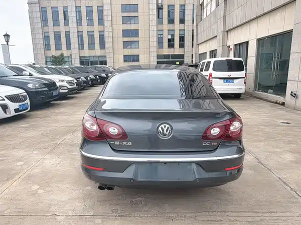 Volkswagen CC 2011