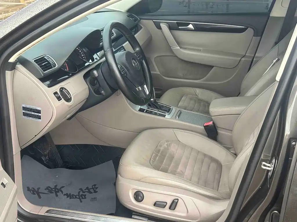 Volkswagen Magotan 2015