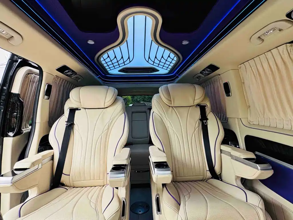 Mercedes-Benz Vito 2023 — фото 17