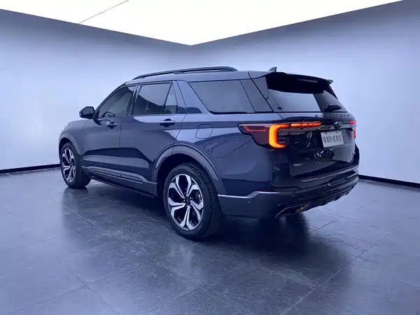 Ford Explorer 2023