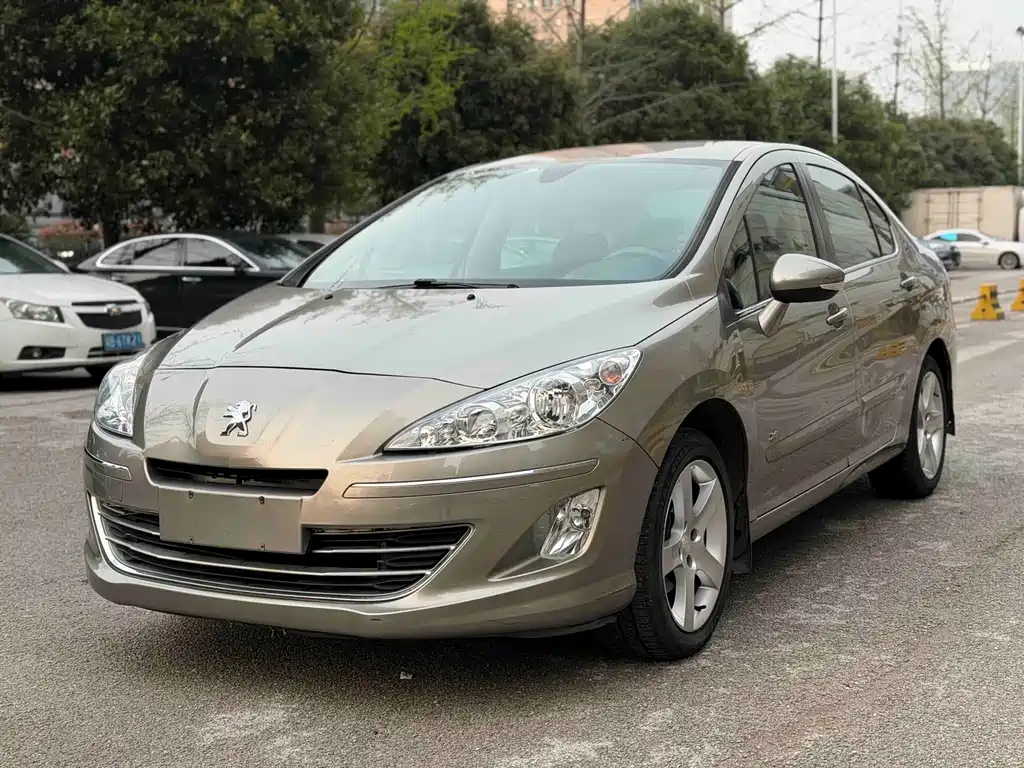 Peugeot 408 2014 — фото 1