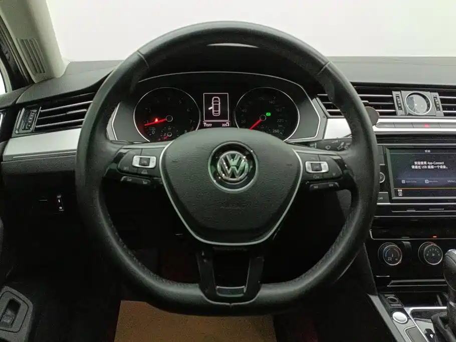 Volkswagen Magotan 2018 — фото 15