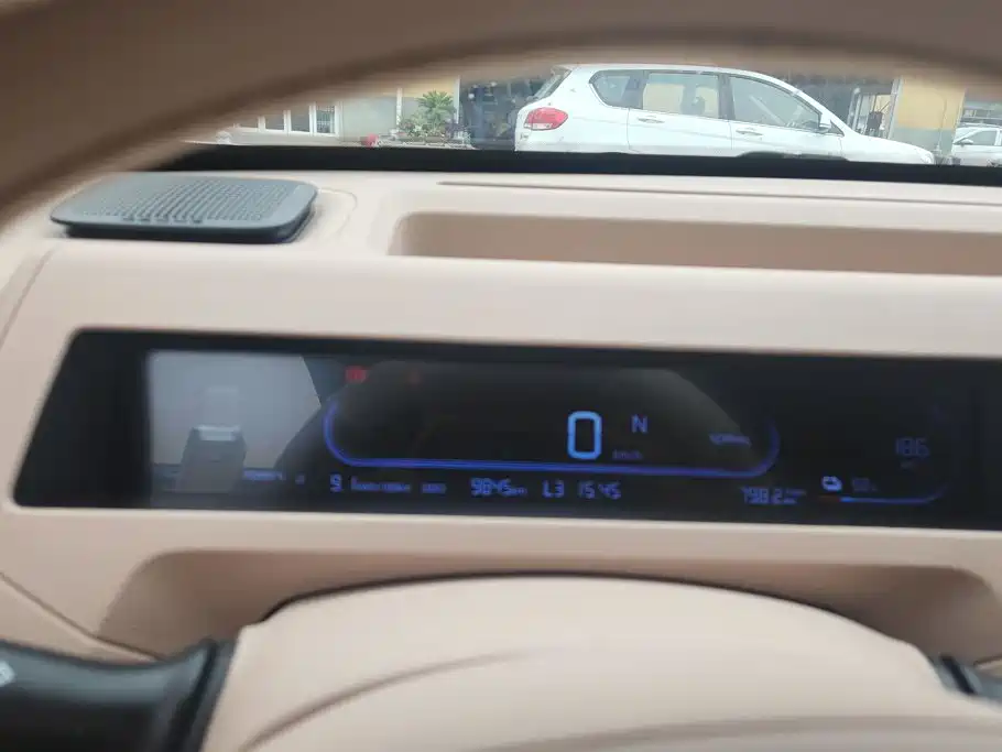 Geely Galaxy Panda 2023 — фото 14
