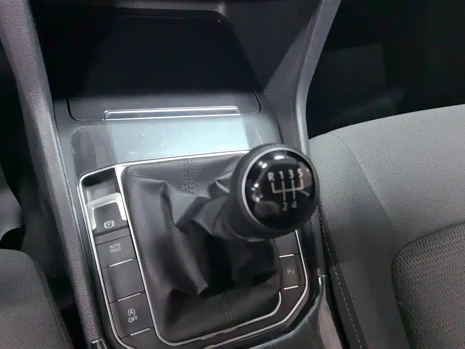 Volkswagen Golf Sportsvan 2018 — фото 16