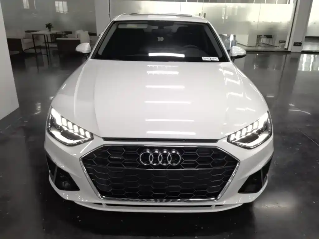 Audi A4L 2021