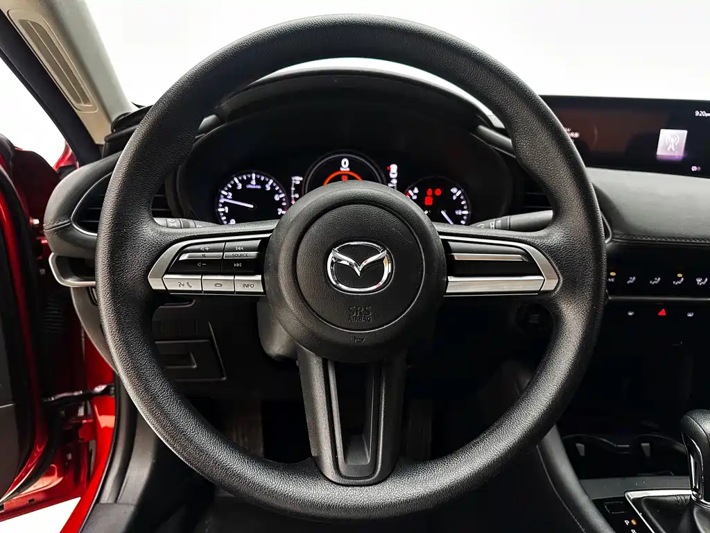 Mazda 3 Axela 2021 — фото 17
